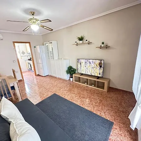 Stunning Townhouse In La Herrada *